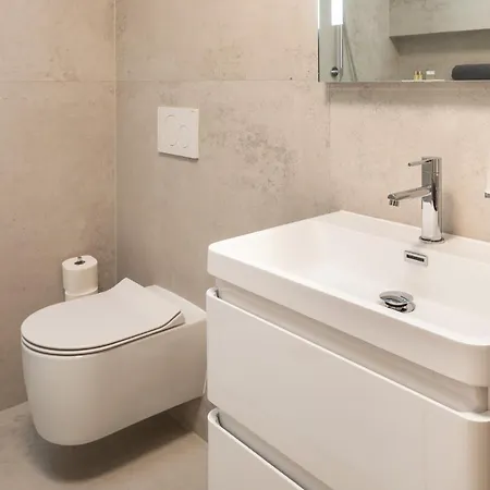 & Work Hotel Pulheim
