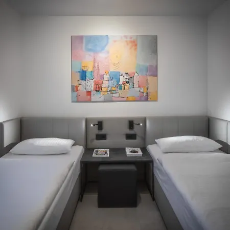 & Work Hotel Pulheim